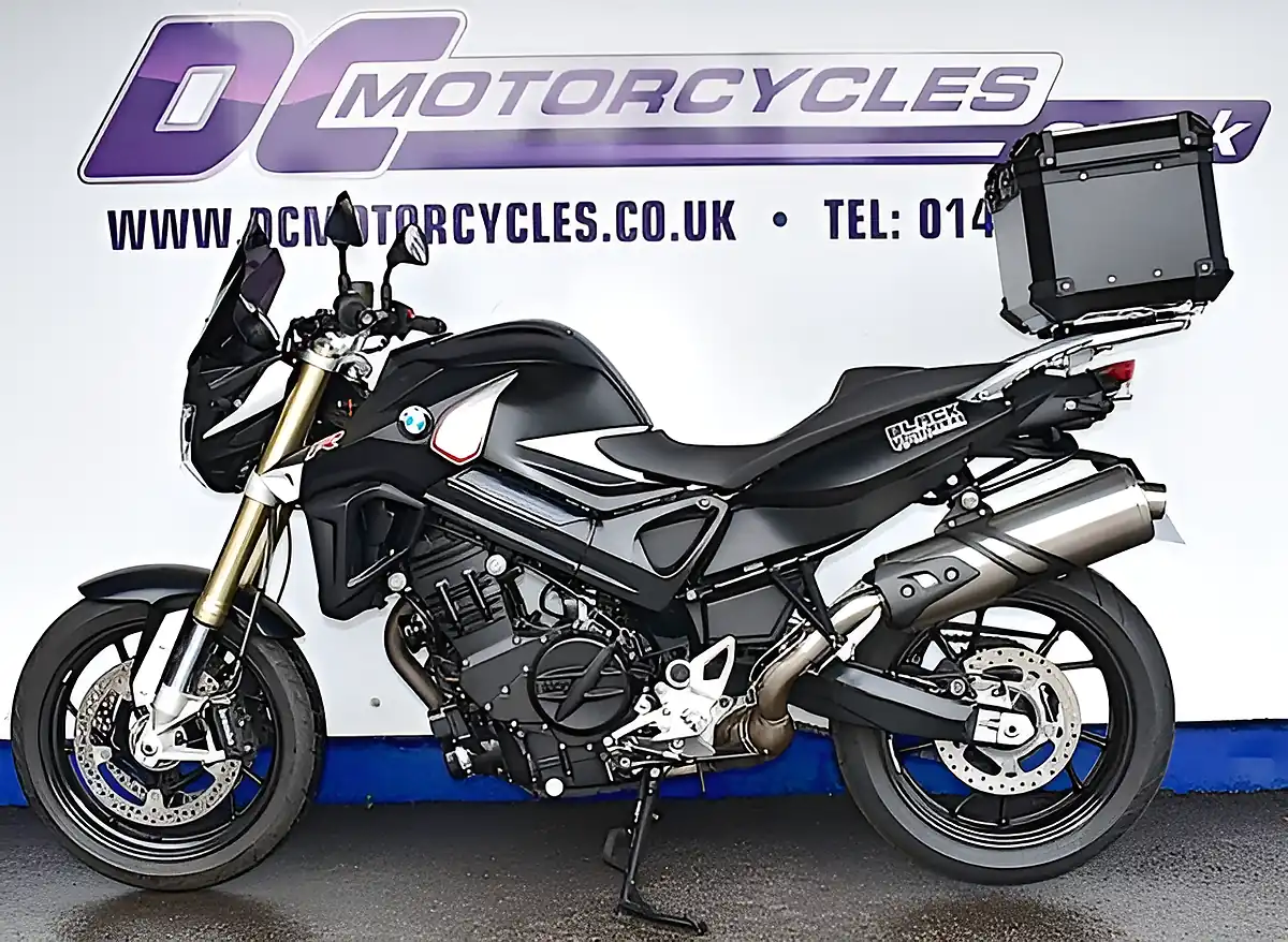 Used 2016 BMW F 800 R Black Rain Black - Interior and Exterior details 6