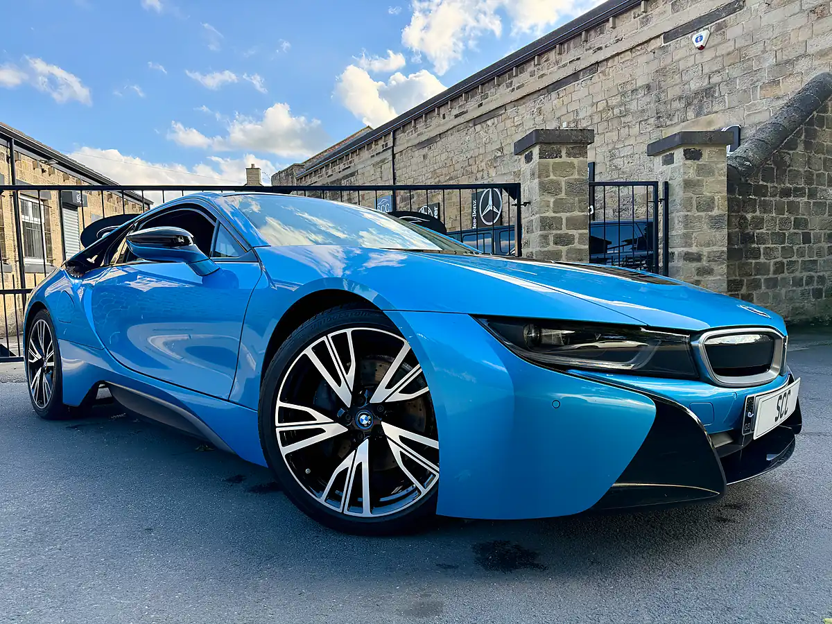 Used 2016 BMW i8 Coupe Protonic Blue - Interior and Exterior details 3