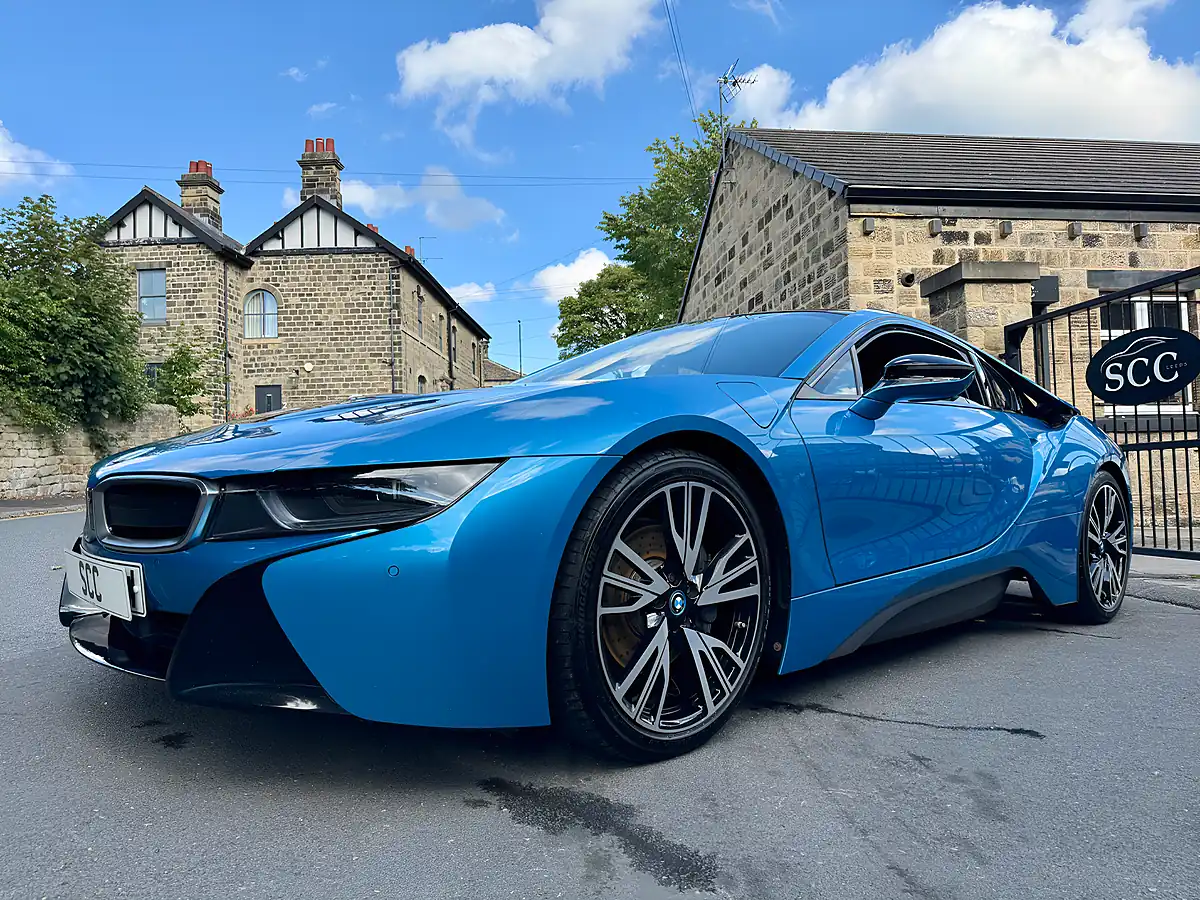 Used 2016 BMW i8 Coupe Protonic Blue - Interior and Exterior details 9