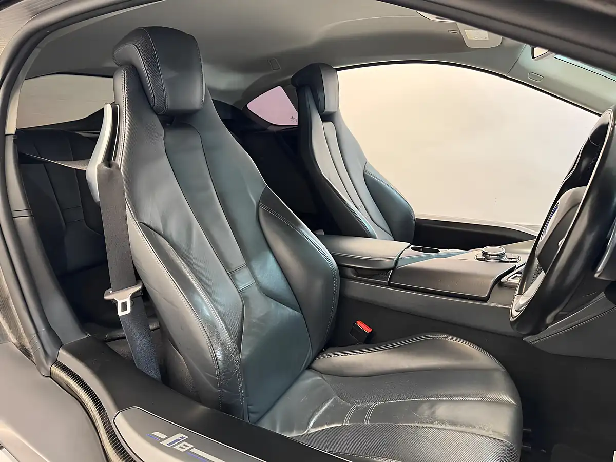 Used 2016 BMW I8 Coupe Silver - Interior and Exterior details 12