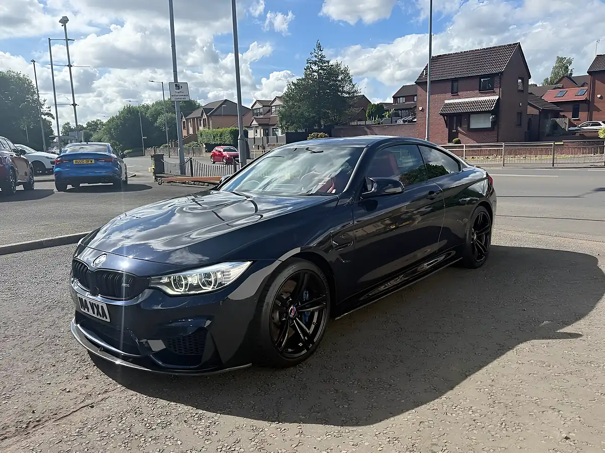 Used 2016 BMW M4 Competition Black - Interior and Exterior details 10