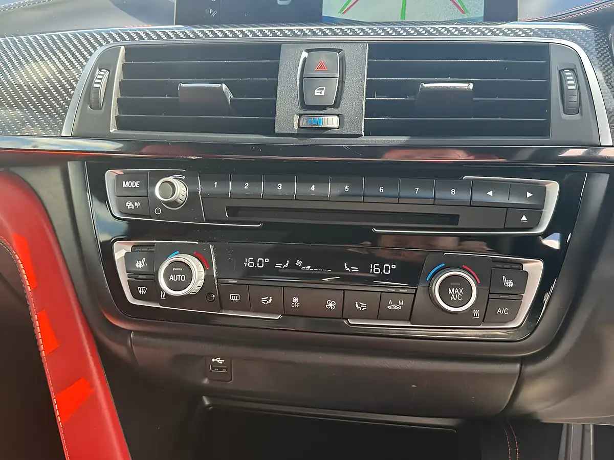 Used 2016 BMW M4 Competition Black - Interior and Exterior details 19