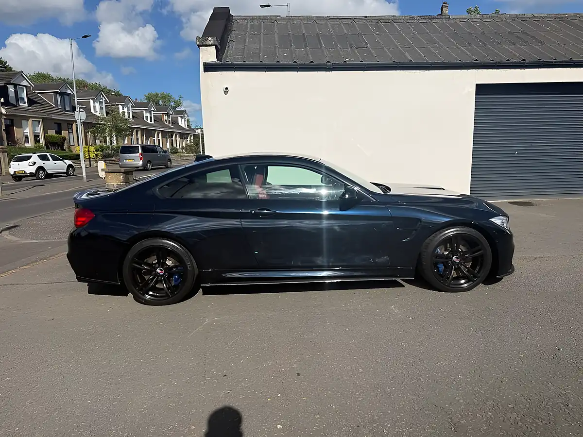 Used 2016 BMW M4 Competition Black - Interior and Exterior details 2