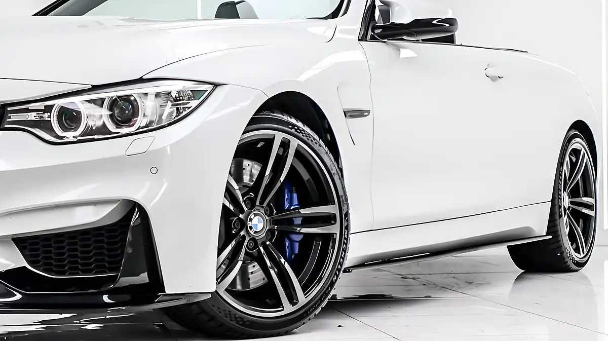 Used 2016 BMW M4 Convertible White - Interior and Exterior details 10