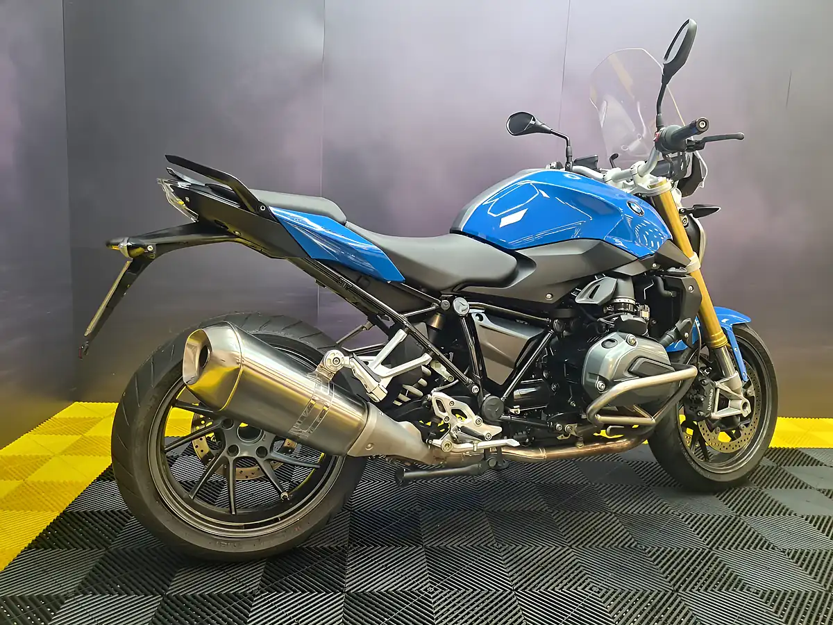 Used 2016 BMW R 1200 R Blue - Interior and Exterior details 12