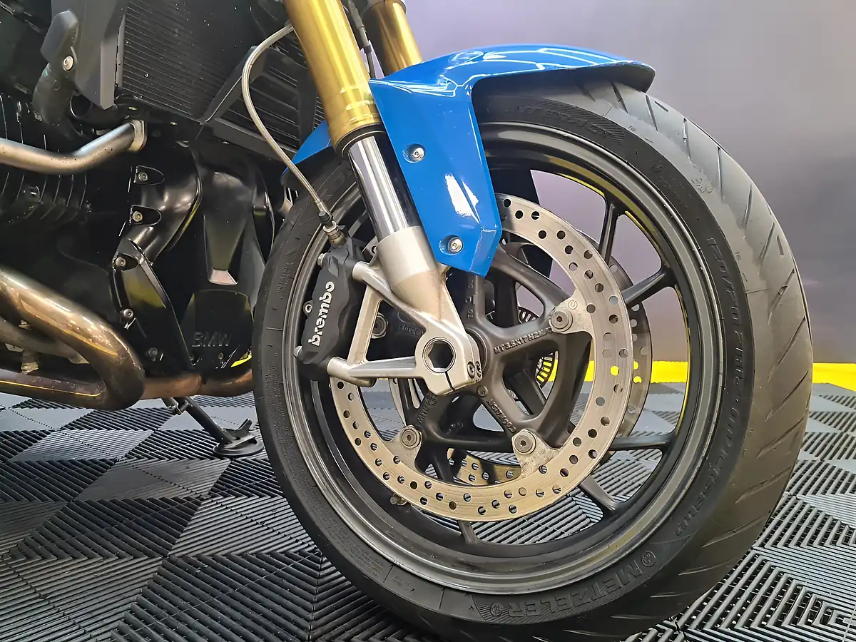 Used 2016 BMW R 1200 R Blue - Interior and Exterior details 15