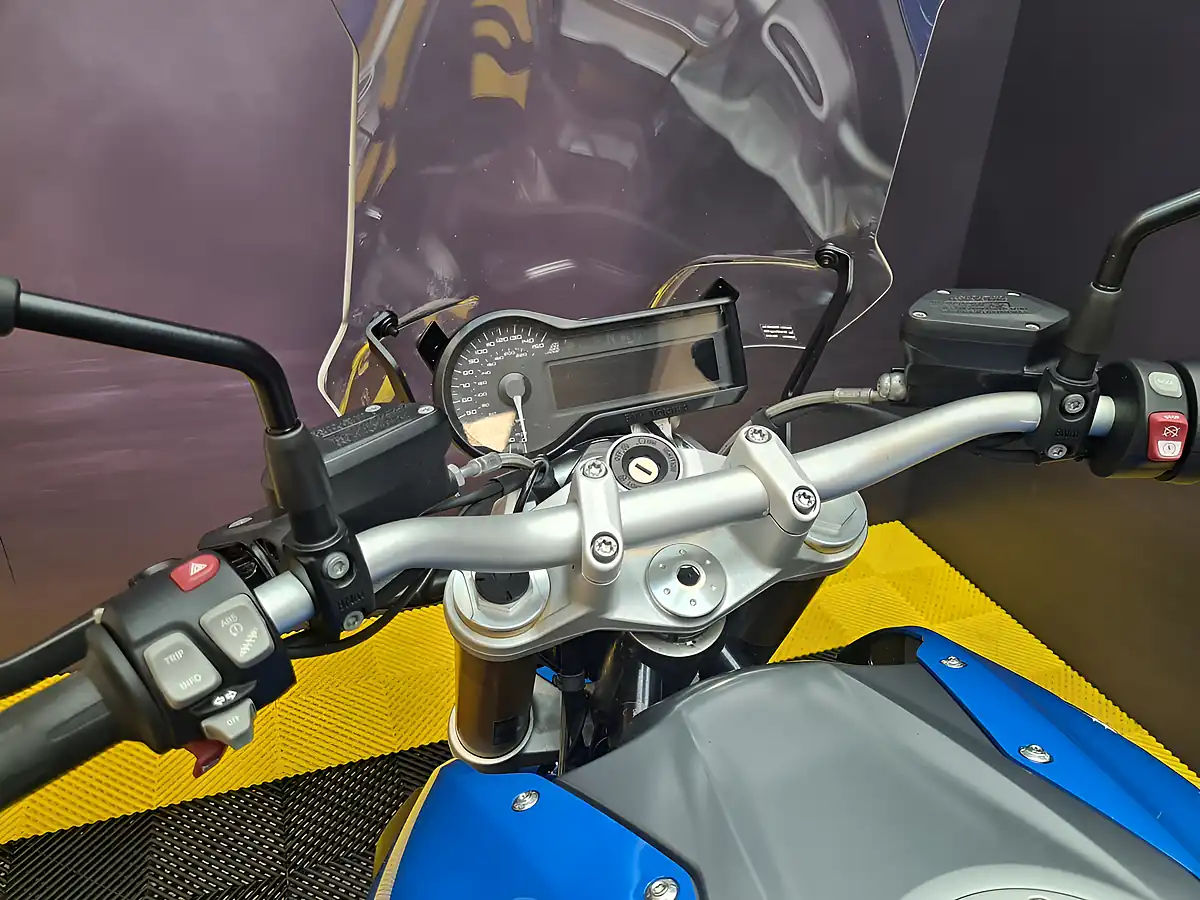Used 2016 BMW R 1200 R Blue - Interior and Exterior details 7