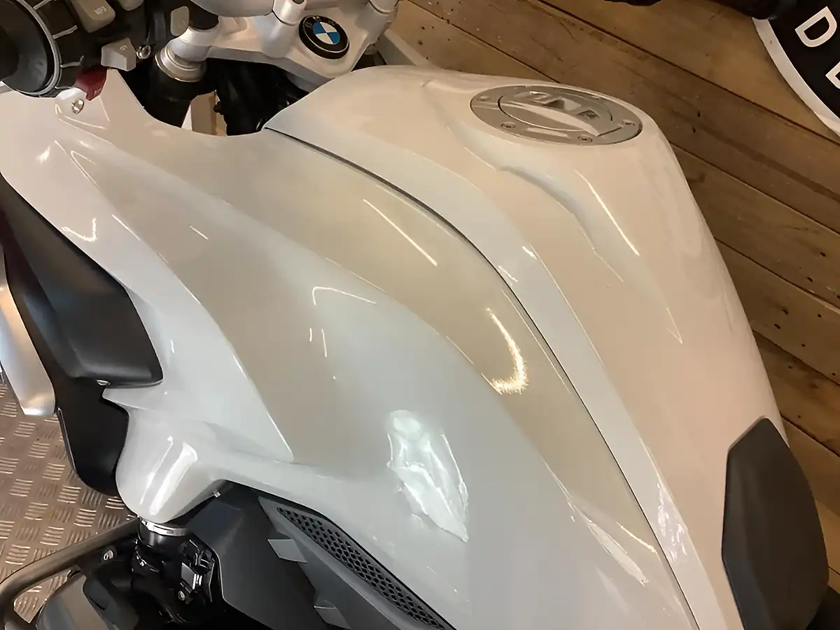 Used 2016 BMW R Series Alpine Edition White - Interior and Exterior details 11