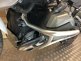 Used 2016 BMW R Series Alpine Edition White - Interior and Exterior details 17