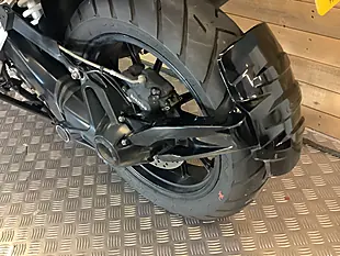 Used 2016 BMW R Series Alpine Edition White - Interior and Exterior details 18