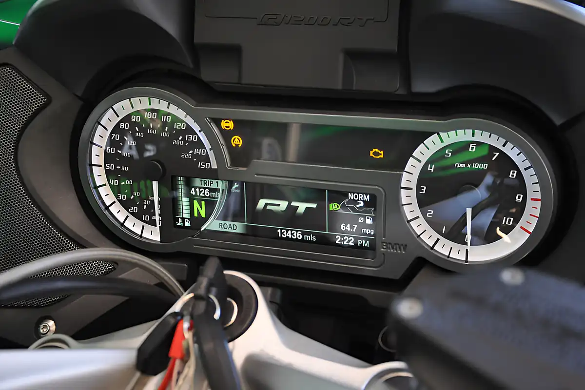 Used 2016 BMW R1200 Rt Blue - Interior and Exterior details 12