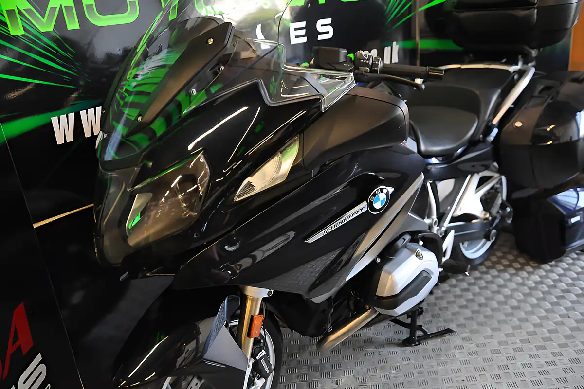 Used 2016 BMW R1200 Rt Blue - Interior and Exterior details 17