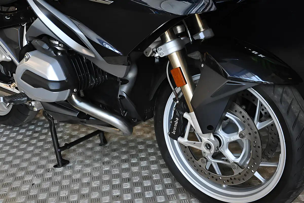 Used 2016 BMW R1200 Rt Blue - Interior and Exterior details 9