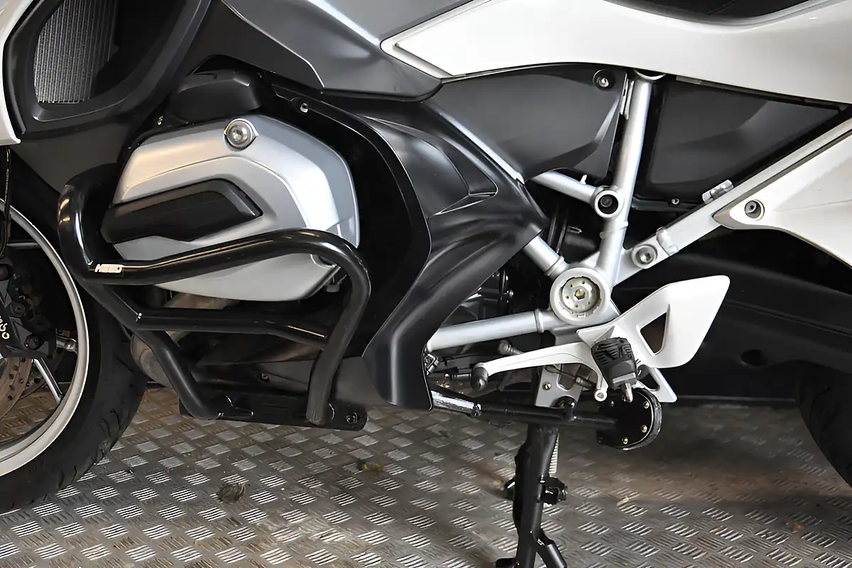 Used 2016 BMW R1200 Rt Tourer White - Interior and Exterior details 8