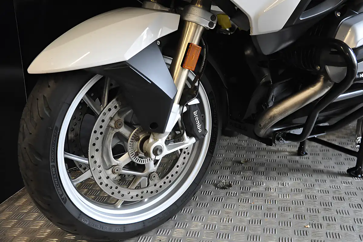 Used 2016 BMW R1200 Rt Tourer White - Interior and Exterior details 9