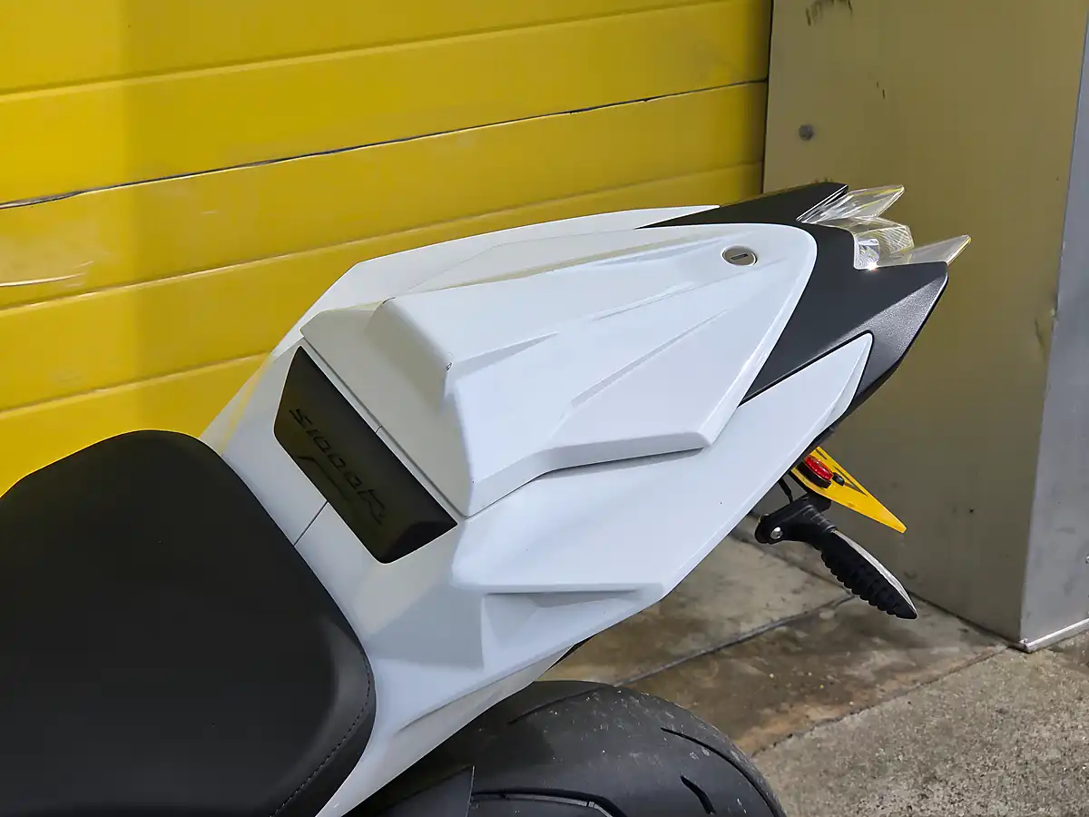 Used 2016 BMW S 1000 R Sport White - Interior and Exterior details 10