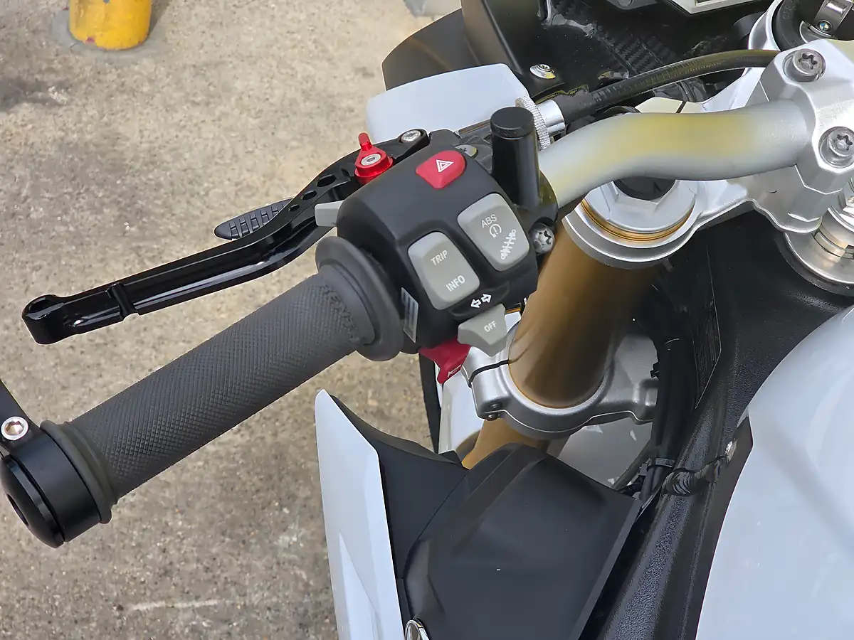 Used 2016 BMW S 1000 R Sport White - Interior and Exterior details 12