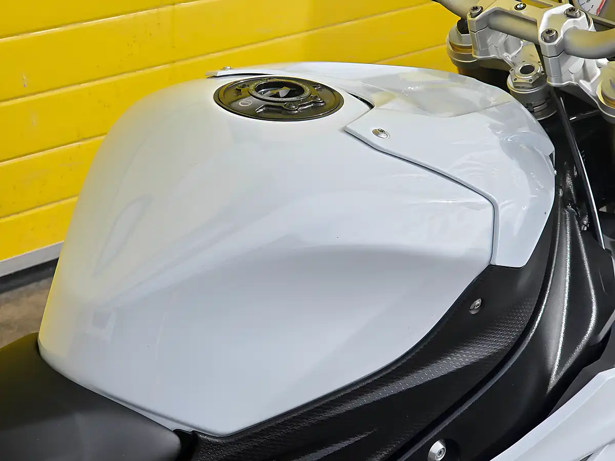 Used 2016 BMW S 1000 R Sport White - Interior and Exterior details 19