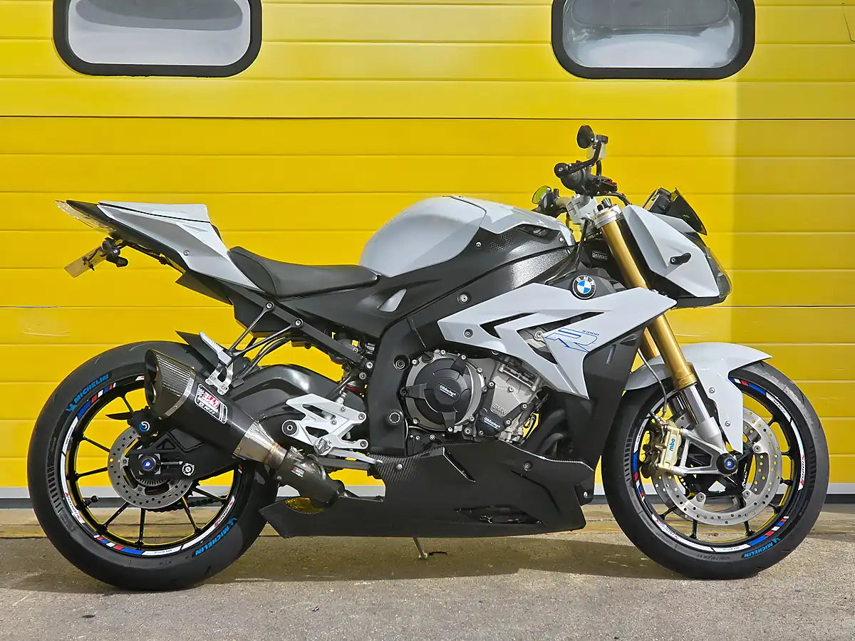 Used 2016 BMW S 1000 R Sport White - Interior and Exterior details 2