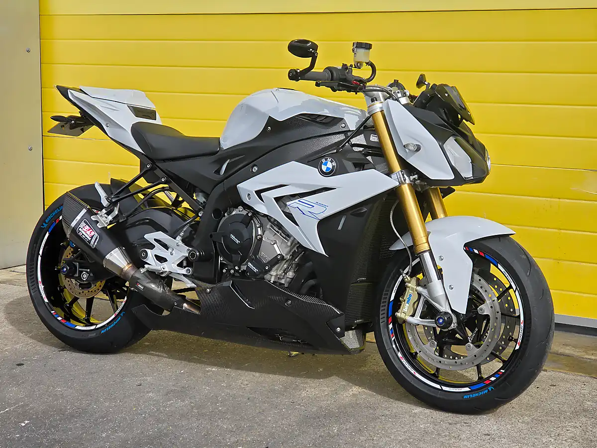 Used 2016 BMW S 1000 R Sport White - Interior and Exterior details 3