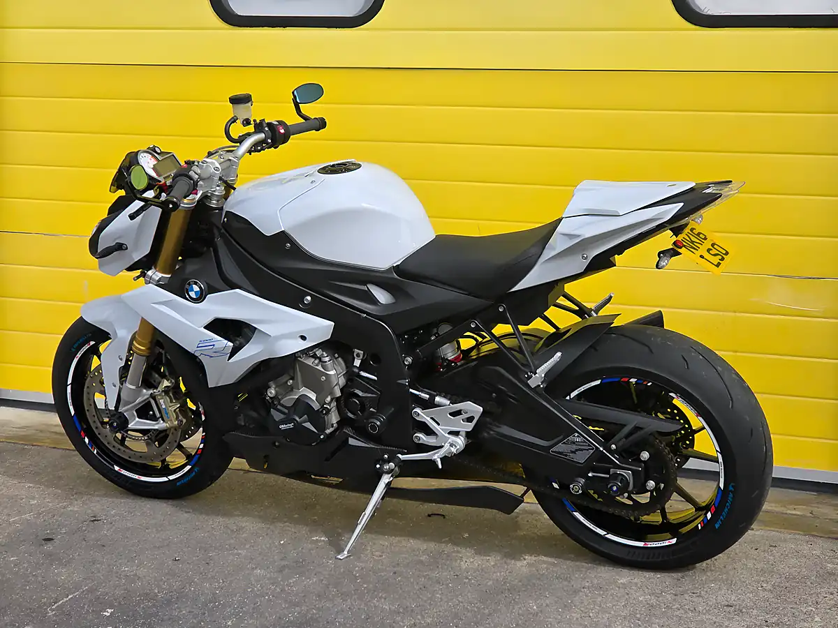 Used 2016 BMW S 1000 R Sport White - Interior and Exterior details 6