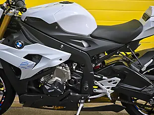 Used 2016 BMW S 1000 R Sport White - Interior and Exterior details 9