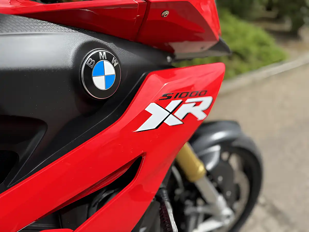 Used 2016 BMW S1000XR Red - Interior and Exterior details 12