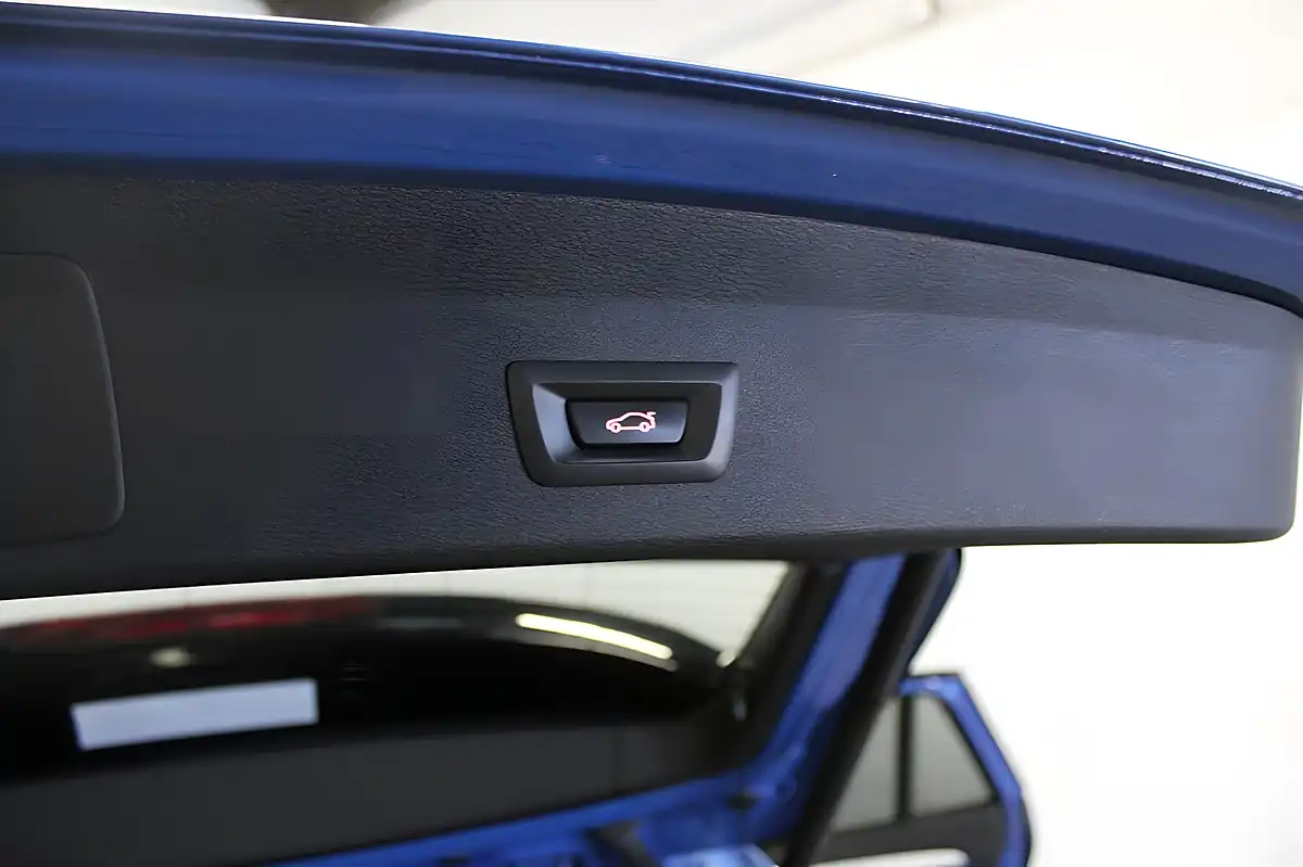 Used 2016 BMW X1 M Sport Blue - Interior and Exterior details 11