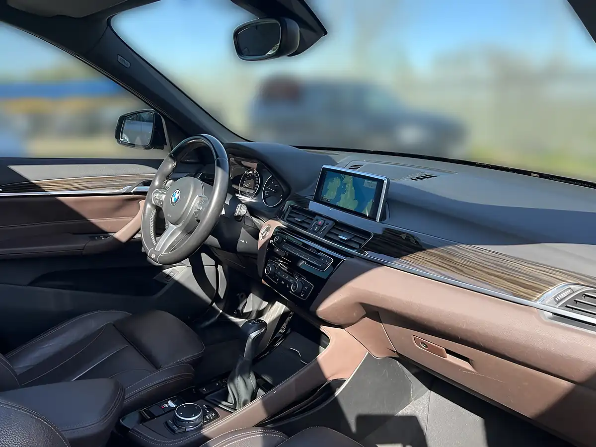 Used 2016 BMW X1 M Sport Bronze - Interior and Exterior details 8