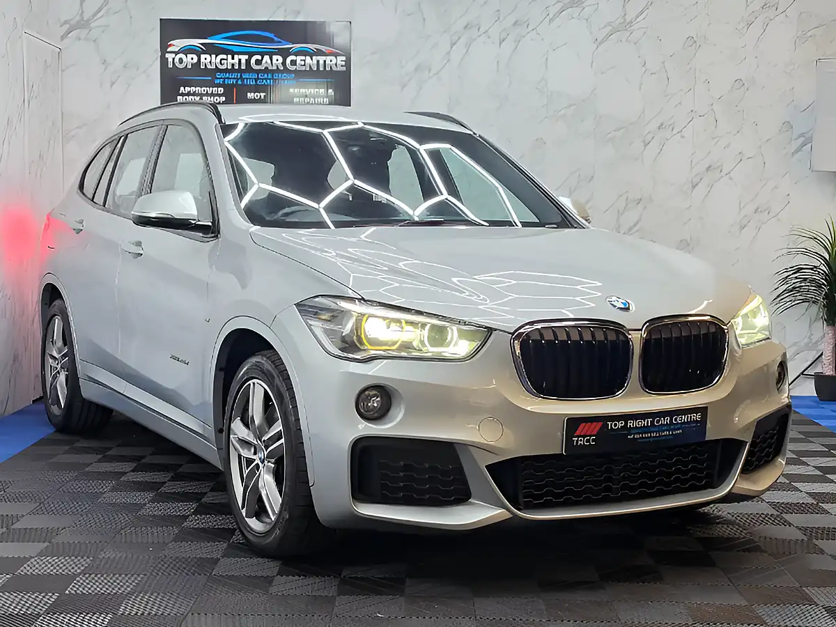 Used 2016 BMW X1 M Sport Glacier Silver - Front View