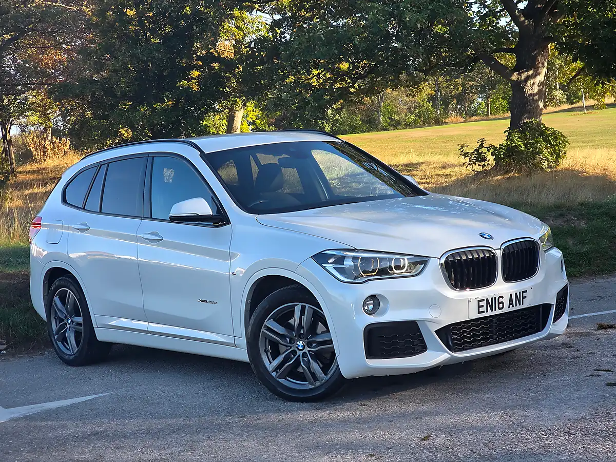 Used 2016 BMW X1 M Sport Mineral White - Front View