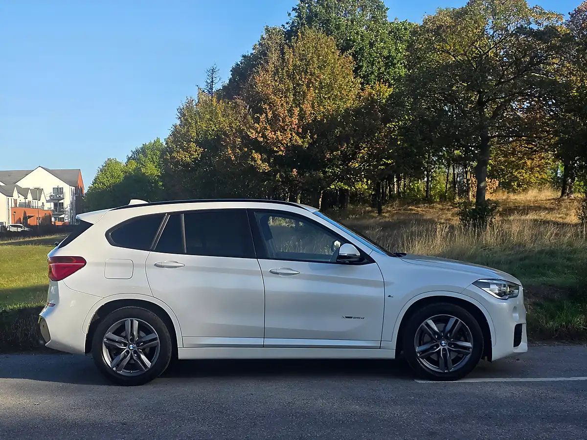 Used 2016 BMW X1 M Sport Mineral White - Interior and Exterior details 8