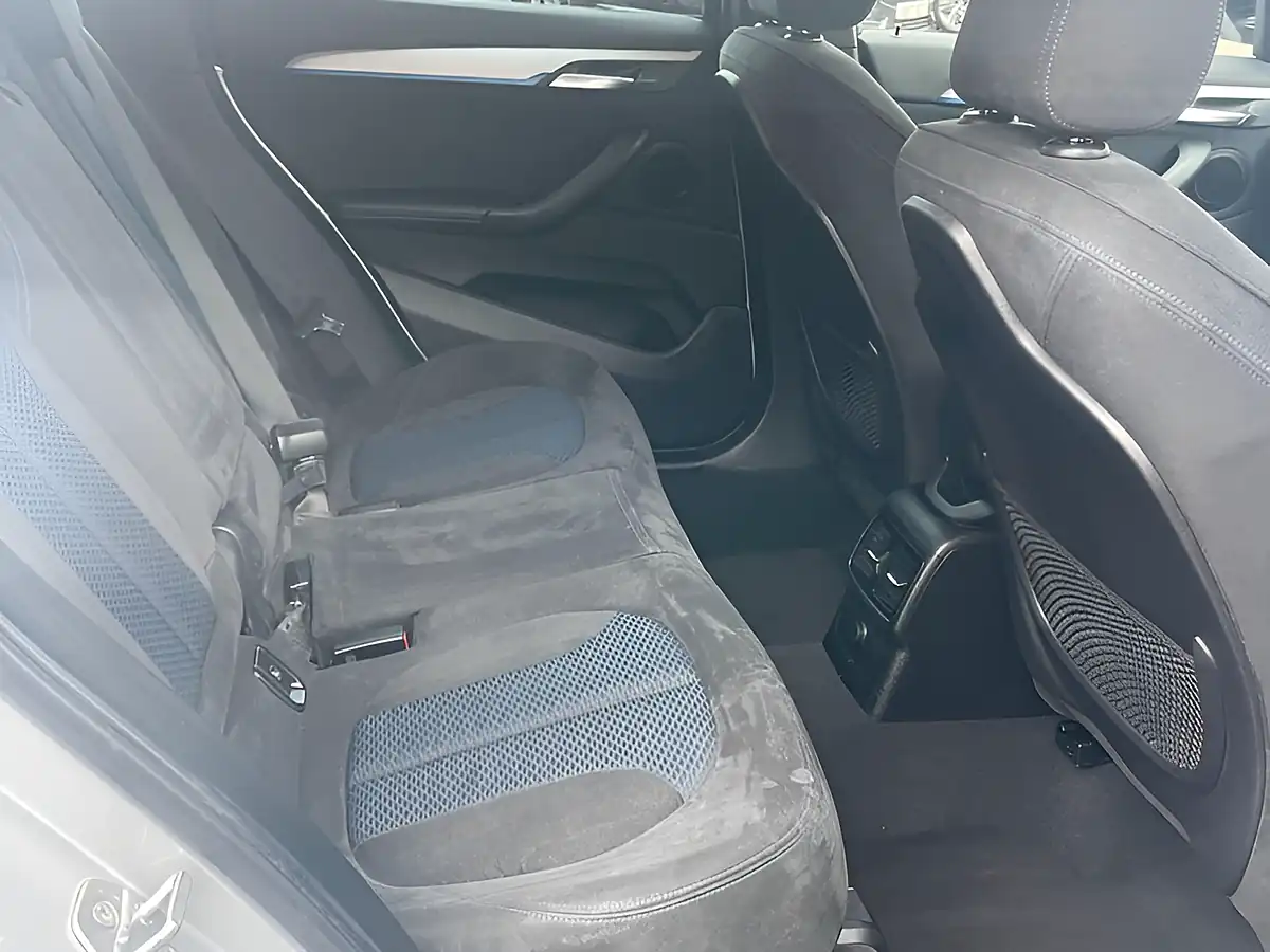 Used 2016 BMW X1 M Sport Silver - Interior and Exterior details 13