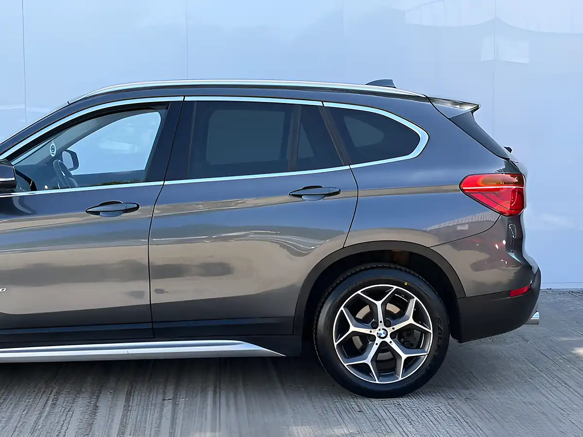 Used 2016 BMW X1 Xline Mineral Grey - Interior and Exterior details 17