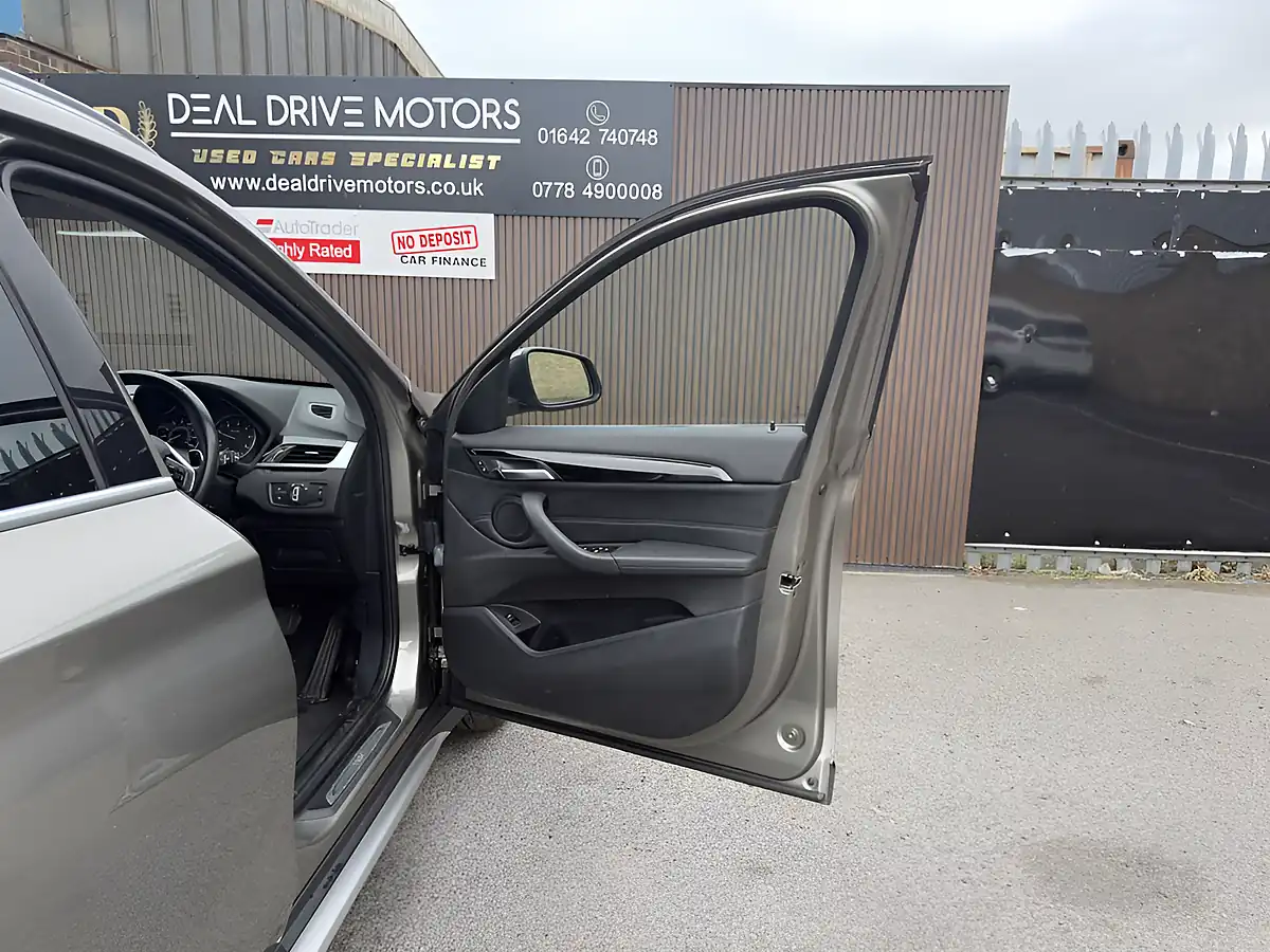 Used 2016 BMW X1 Xline Silver - Interior and Exterior details 10