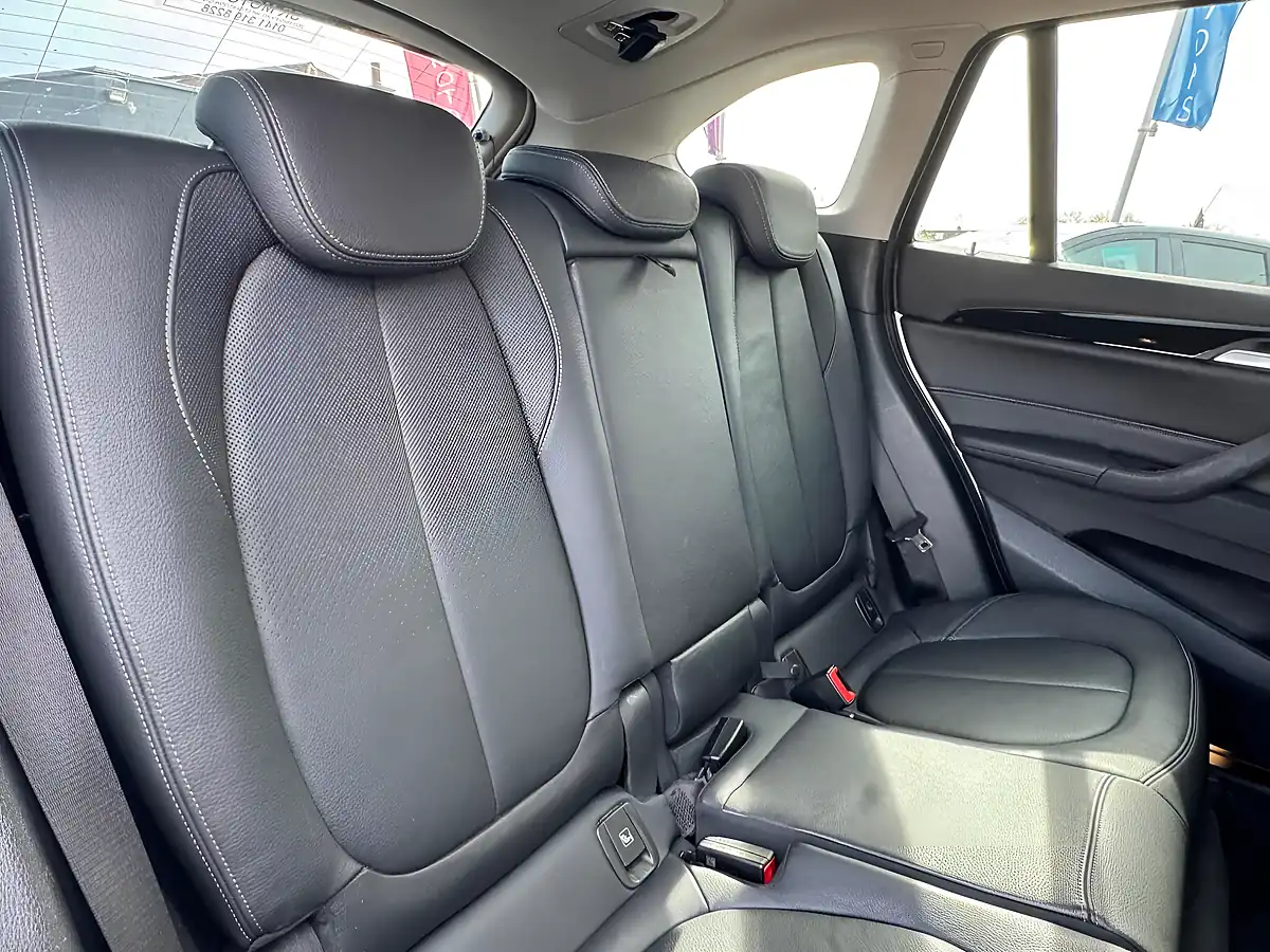 Used 2016 BMW X1 Xline Silver - Interior and Exterior details 12