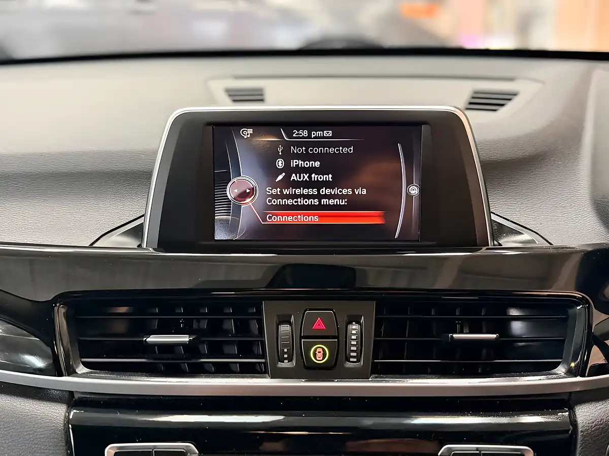 Used 2016 BMW X1 Xline White - Interior and Exterior details 14