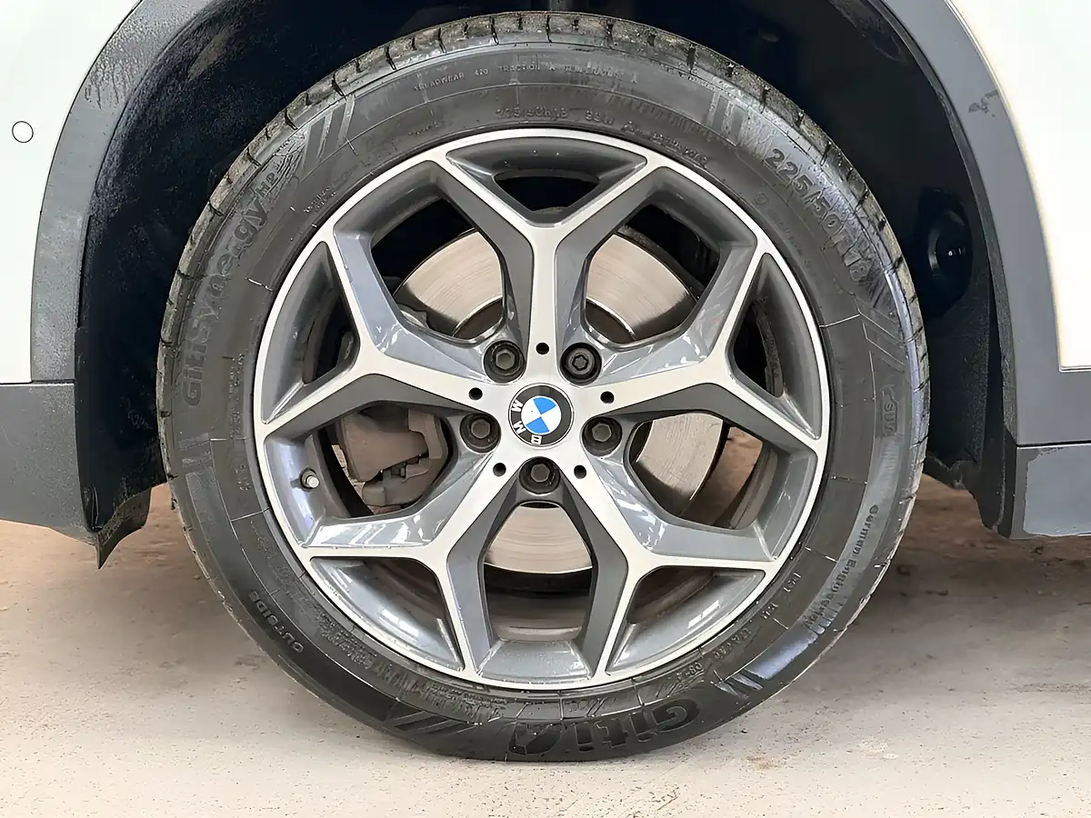 Used 2016 BMW X1 Xline White - Interior and Exterior details 20