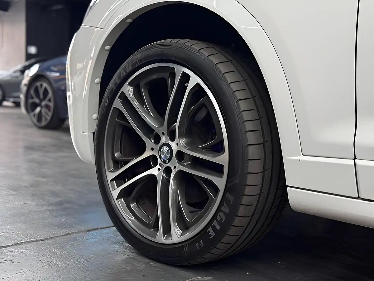 Used 2016 BMW X3 M Sport White - Interior and Exterior details 9