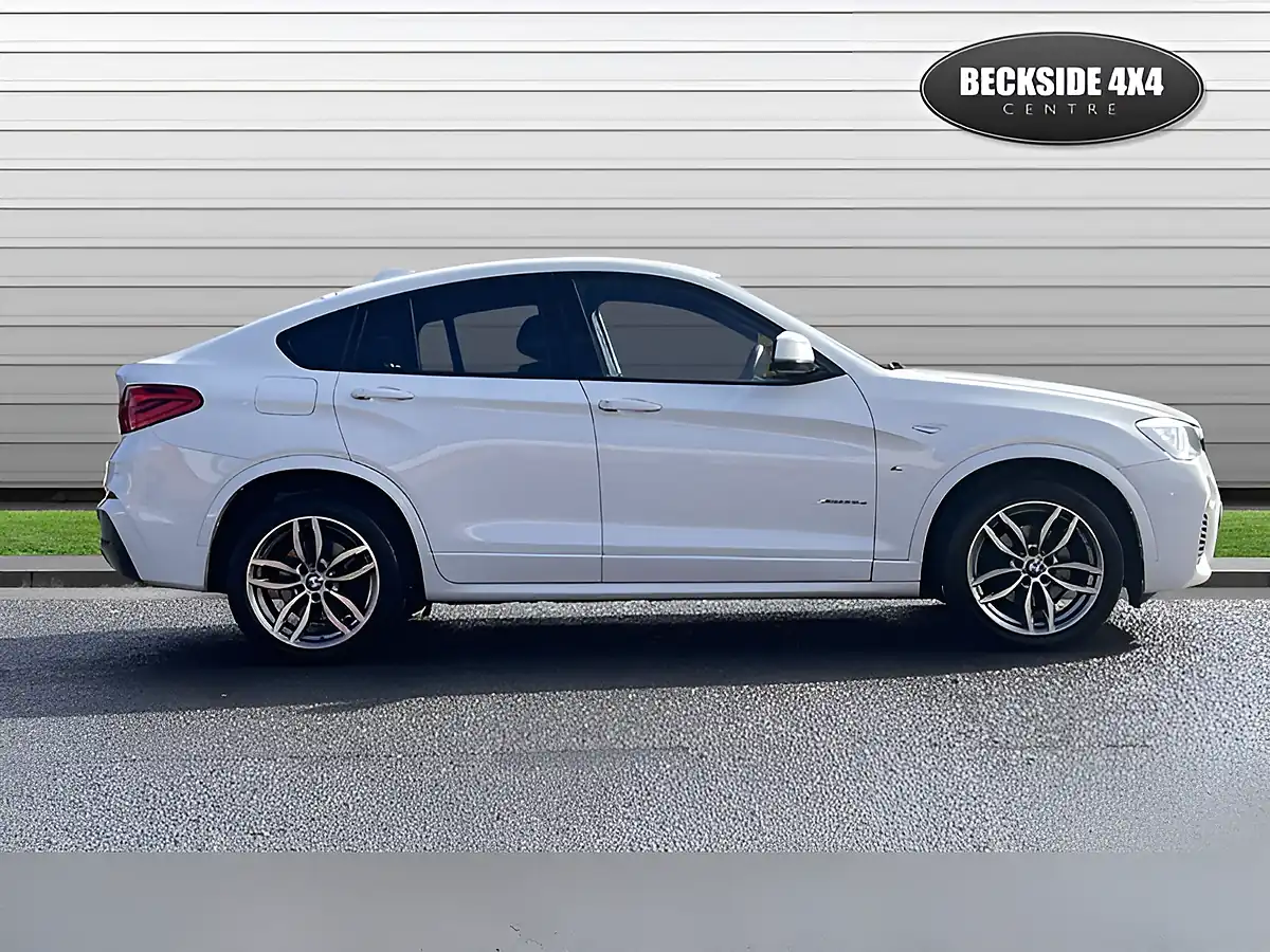 Used 2016 BMW X4 M Sport Alpine White - Interior and Exterior details 2