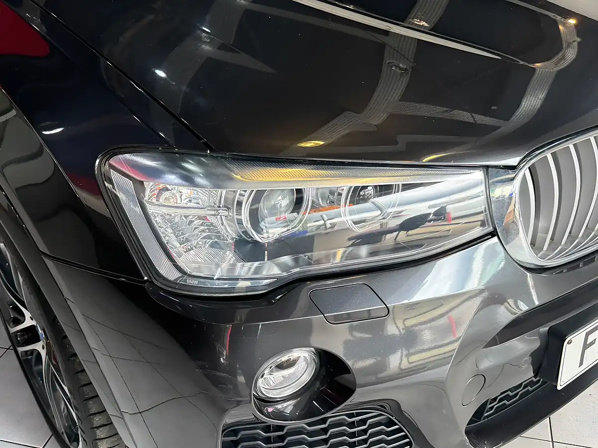 Used 2016 BMW X4 M Sport Grey - Interior and Exterior details 3