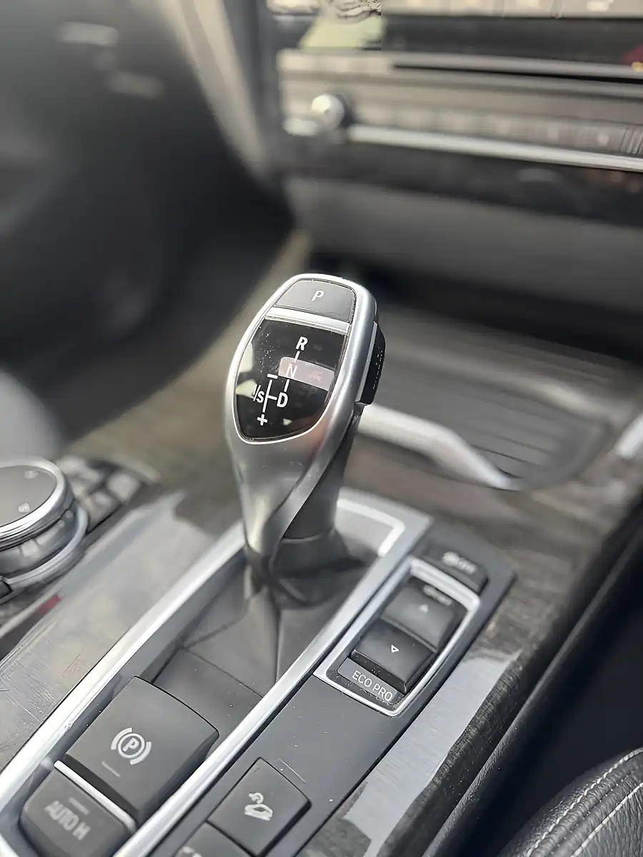 Used 2016 BMW X4 M Sport Silver - Interior and Exterior details 10