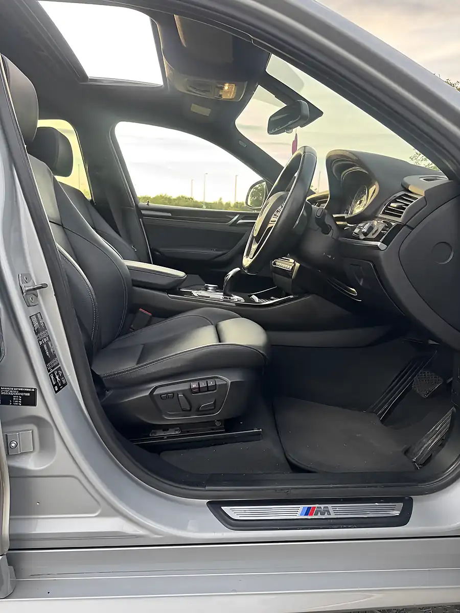 Used 2016 BMW X4 M Sport Silver - Interior and Exterior details 11