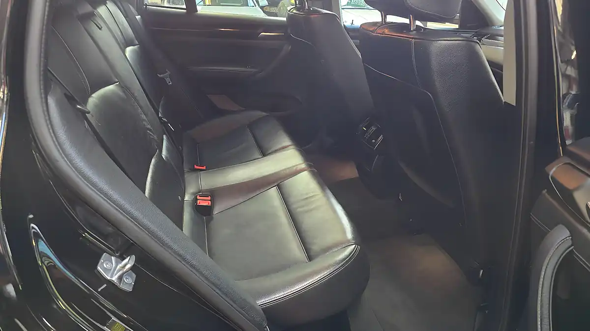 Used 2016 BMW X4 Xline Black - Interior and Exterior details 6