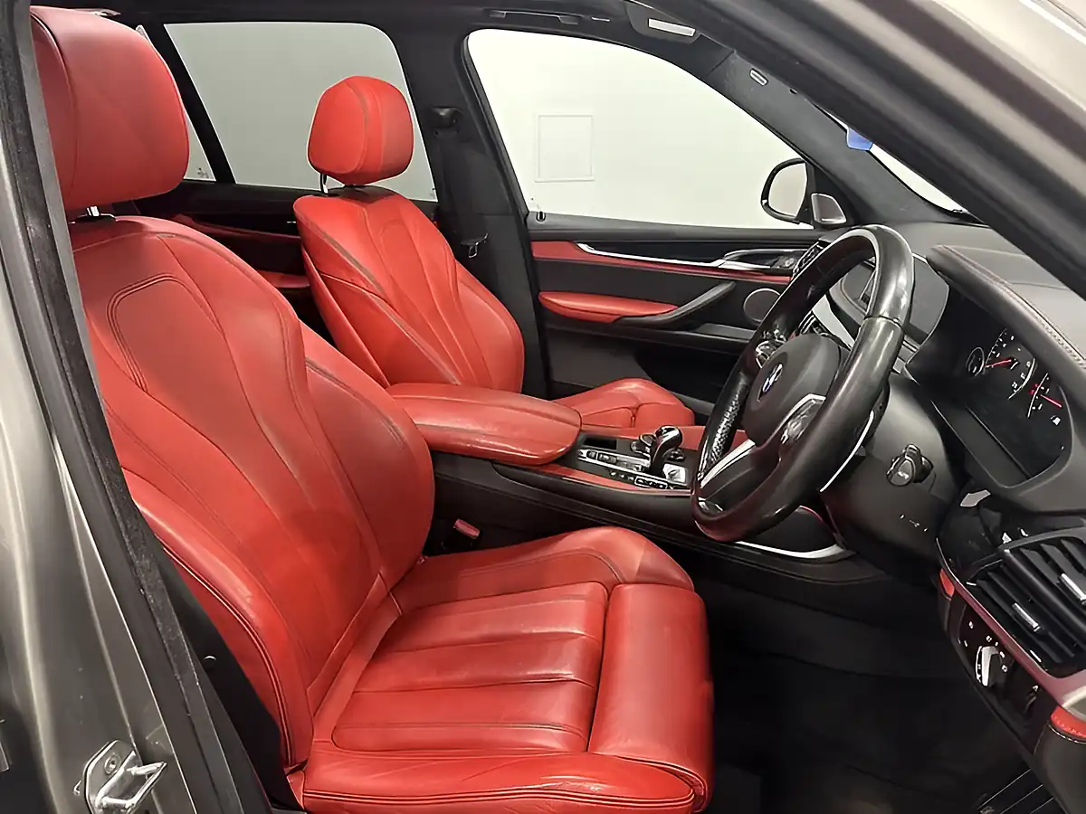 Used 2016 BMW X5 M Donington Grey - Interior and Exterior details 11