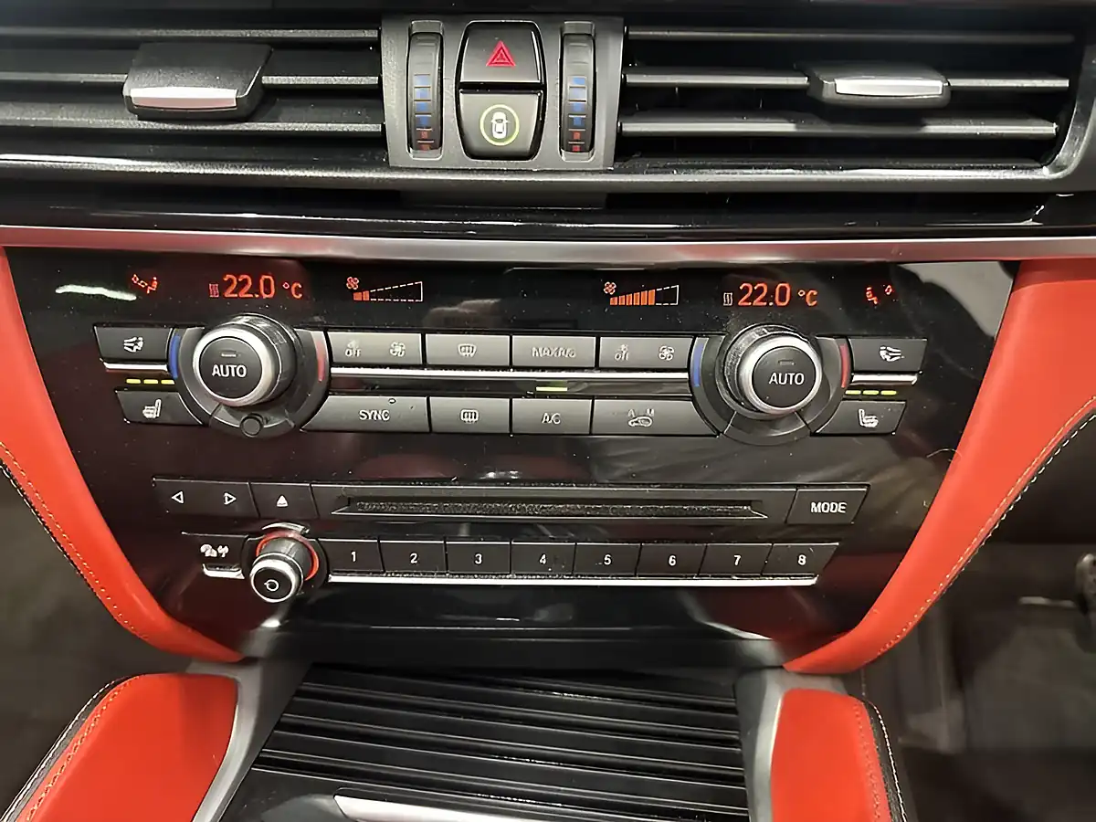 Used 2016 BMW X5 M Donington Grey - Interior and Exterior details 16