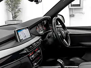 Used 2016 BMW X5 M Sport Alpine White - Interior and Exterior details 18