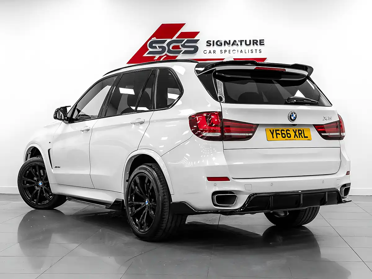 Used 2016 BMW X5 M Sport Alpine White - Interior and Exterior details 4