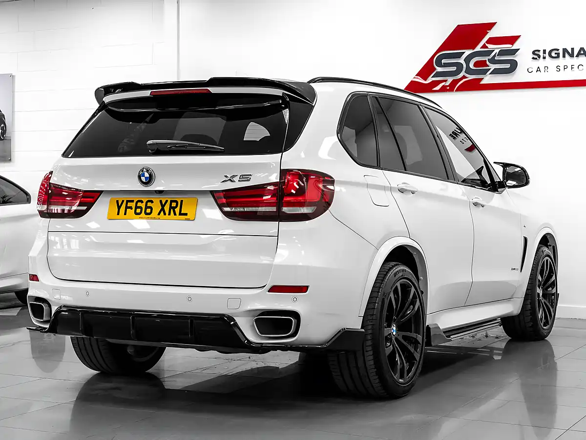 Used 2016 BMW X5 M Sport Alpine White - Interior and Exterior details 5