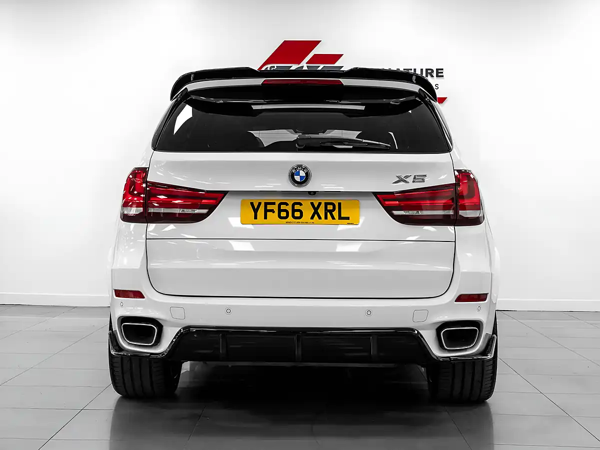Used 2016 BMW X5 M Sport Alpine White - Interior and Exterior details 7